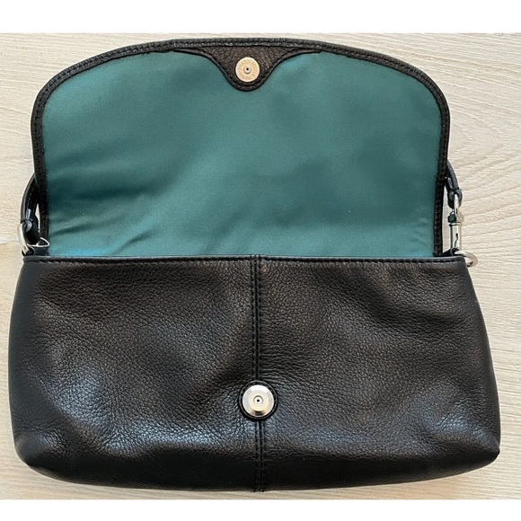 Vintage Coach Women\'s Black Soft Leather Wristlet